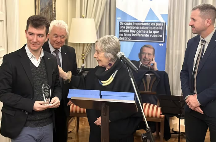 Emotivo acto de CADAL para visibilizar la situación de los presos políticos en Cuba