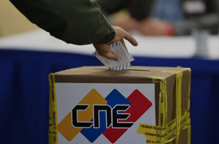 Autocracias electorales y elecciones totalitarias