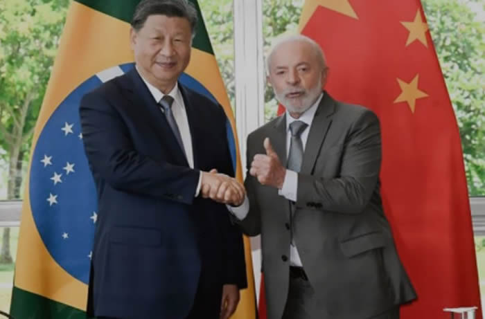 Asociarse diplomáticamente a China