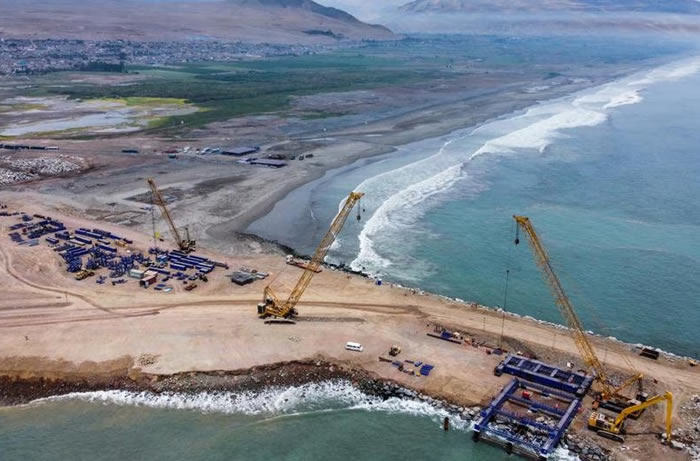 Submarinos chinos en Chancay. Crónica de Fernando Vivas